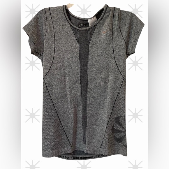 Nike Dri-Fit Tee, Short Sleeve, Crew Neck, Hip Length, Grey, Women’s Size Medium - Picture 1 of 10